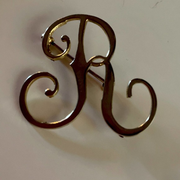 Vintage Silver Tone Initial Brooch Pin "R" 1.5 Inches Excellent Condition - Picture 1 of 4